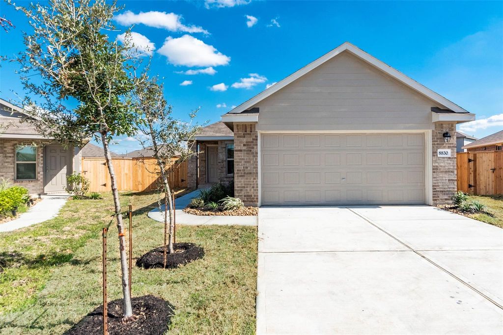 8830 Bar Harbor Drive, Baytown, TX 77521