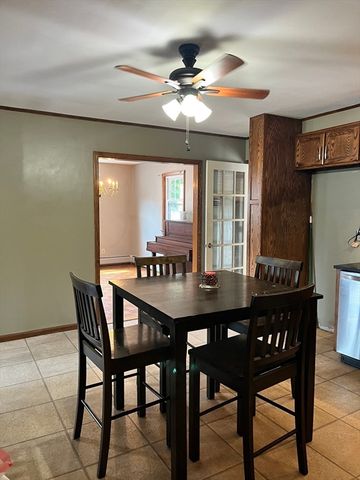 91 Pageotte St, Acushnet, MA 02743