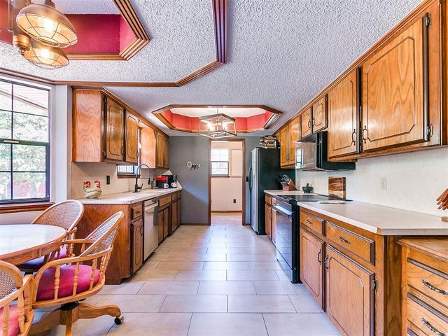 2600 NE 80th Avenue, Norman, OK 73026
