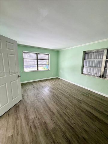12841 Green Avenue, Miami, FL 33167