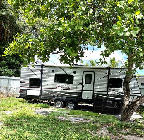 12841 Green Avenue, Miami, FL 33167
