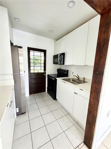 12841 Green Avenue, Miami, FL 33167