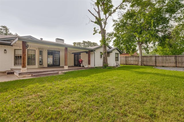 3314 Brookhaven Club Drive, Farmers Branch, TX 75234
