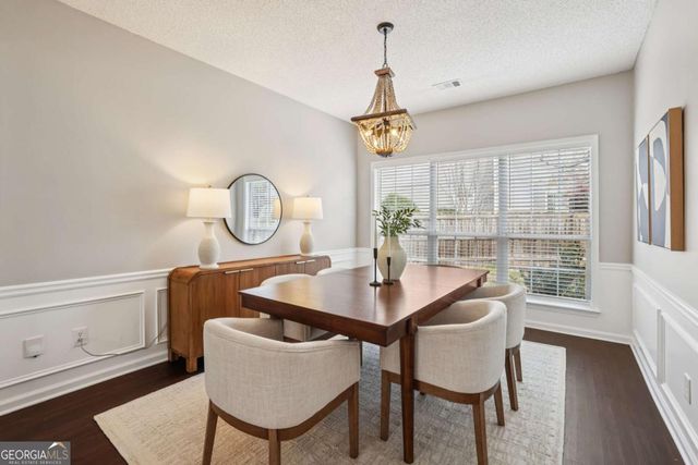 1130 Lyndhurst Way, Roswell, GA 30075