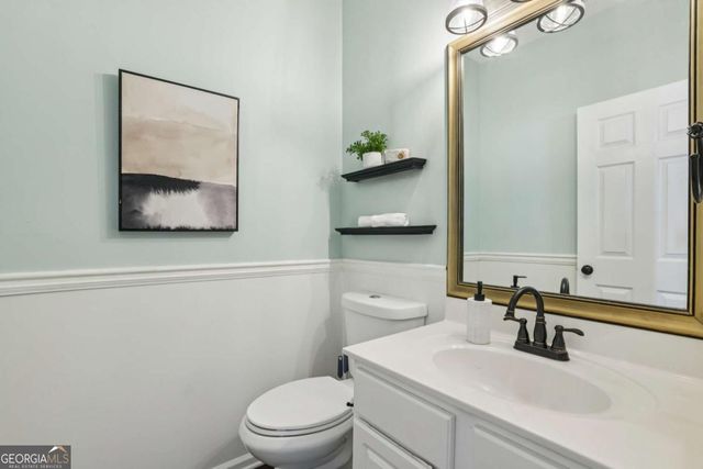 1130 Lyndhurst Way, Roswell, GA 30075