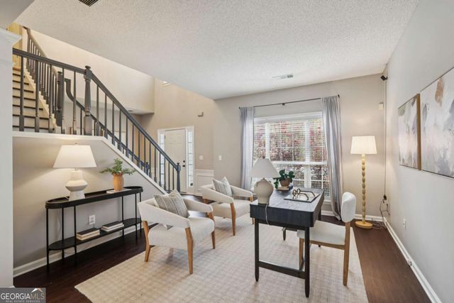 1130 Lyndhurst Way, Roswell, GA 30075