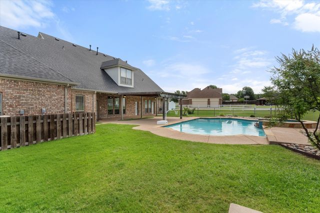 6417 Gehrig Circle, Burleson, TX 76028
