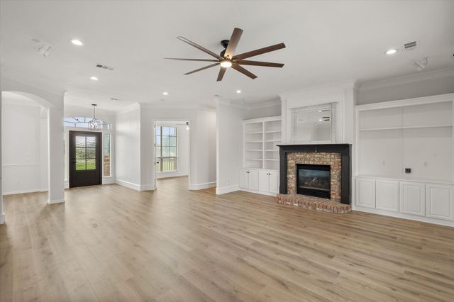 6417 Gehrig Circle, Burleson, TX 76028