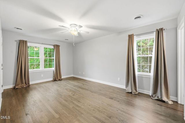 433 E Millbrook Road, Raleigh, NC 27609