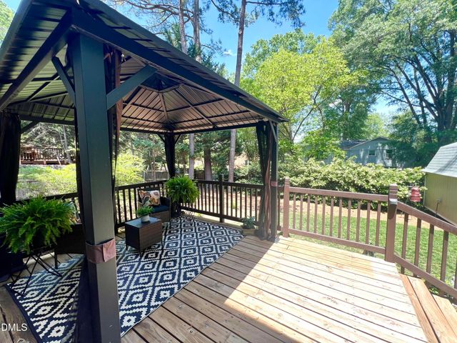 433 E Millbrook Road, Raleigh, NC 27609