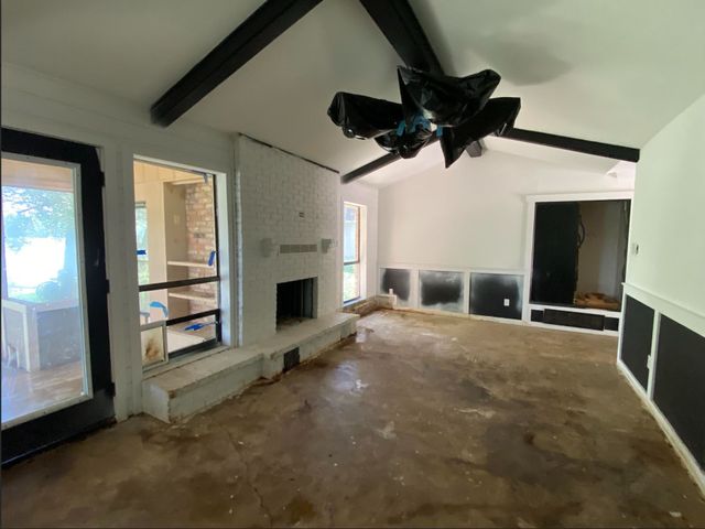 186 1st Oak Drive, Enchanted Oaks, TX 75156