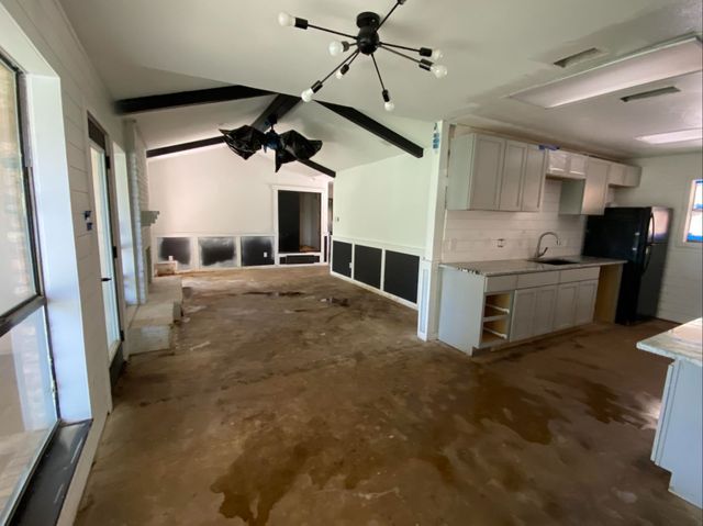 186 1st Oak Drive, Enchanted Oaks, TX 75156