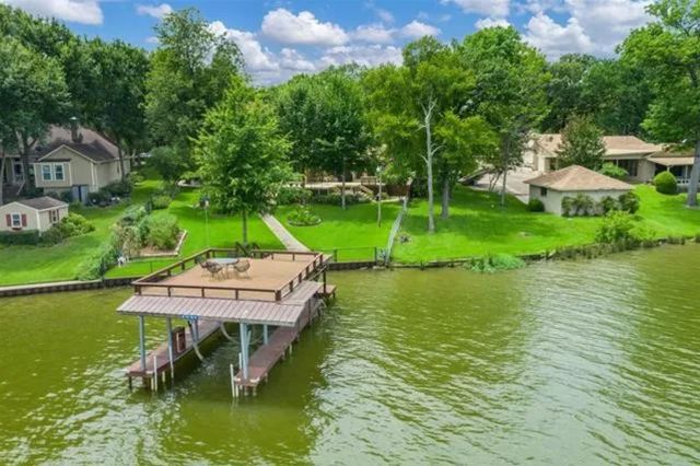 186 1st Oak Drive, Enchanted Oaks, TX 75156