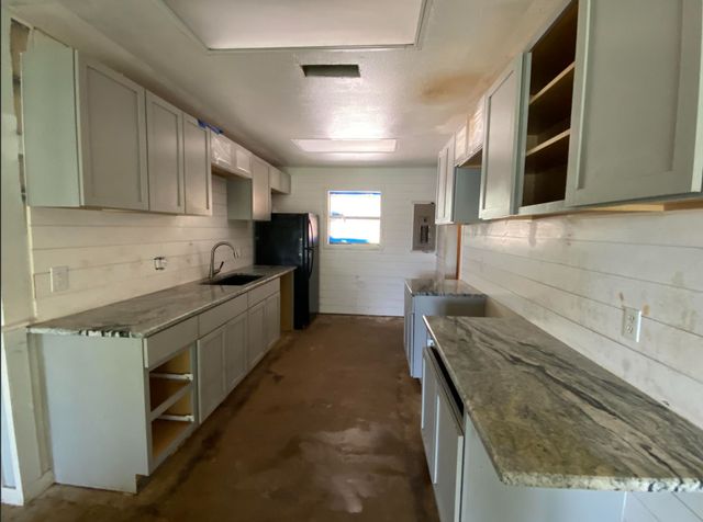 186 1st Oak Drive, Enchanted Oaks, TX 75156