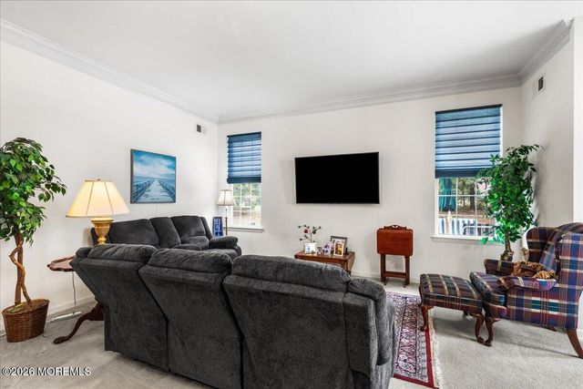 4 Barton Creek Road, Jackson, NJ 08527