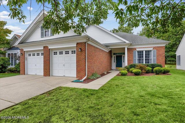 4 Barton Creek Road, Jackson, NJ 08527