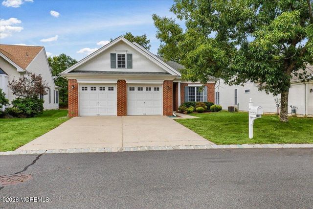 4 Barton Creek Road, Jackson, NJ 08527