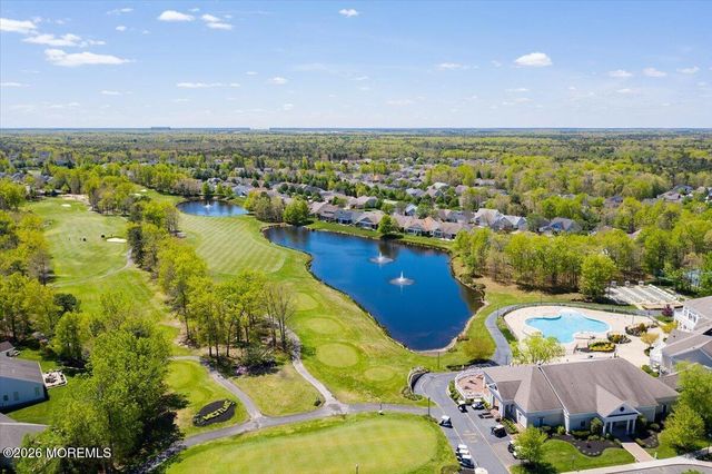 4 Barton Creek Road, Jackson, NJ 08527