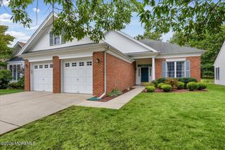 4 Barton Creek Road, Jackson, NJ 08527