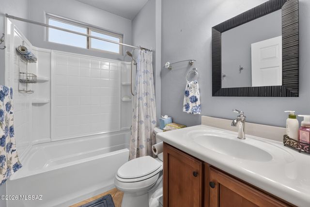 10285 S Black Surrey Drive, Vail, AZ 85641