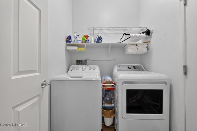 10285 S Black Surrey Drive, Vail, AZ 85641