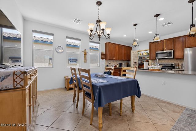 10285 S Black Surrey Drive, Vail, AZ 85641