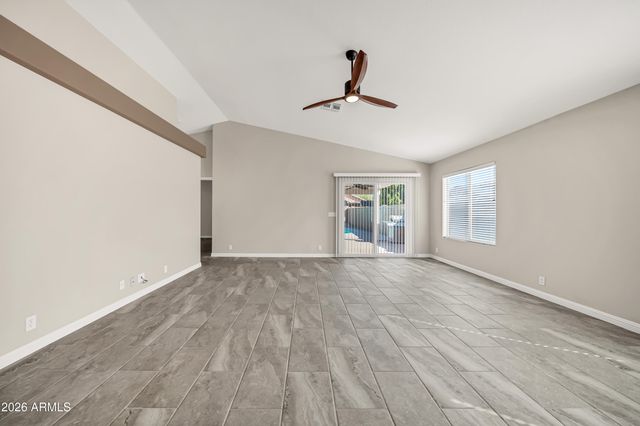 8632 W KATHLEEN Road, Peoria, AZ 85382