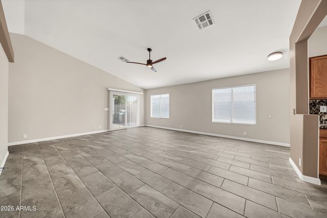 8632 W KATHLEEN Road, Peoria, AZ 85382