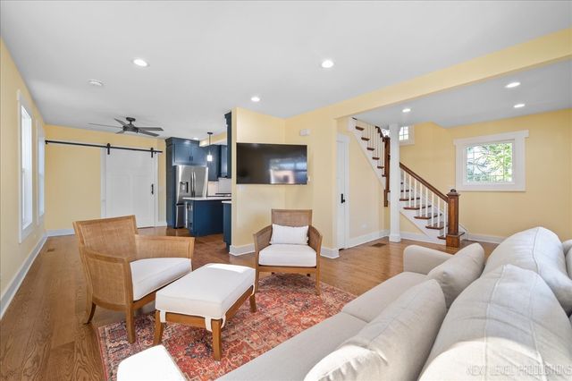 4N884 Old Lafox Road, St. Charles, IL 60175