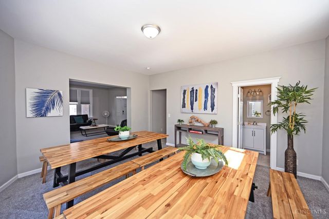 899 Lexington Avenue, Cincinnati, OH 45229