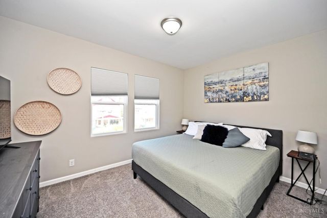 899 Lexington Avenue, Cincinnati, OH 45229