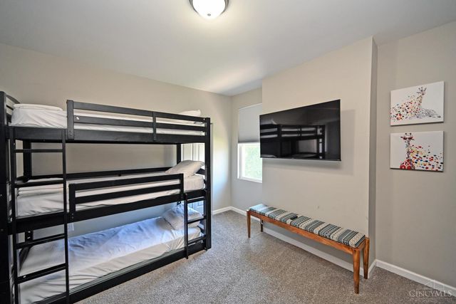 899 Lexington Avenue, Cincinnati, OH 45229