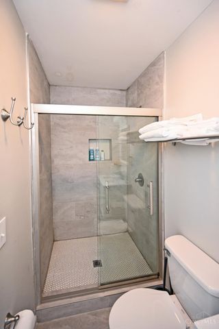 899 Lexington Avenue, Cincinnati, OH 45229