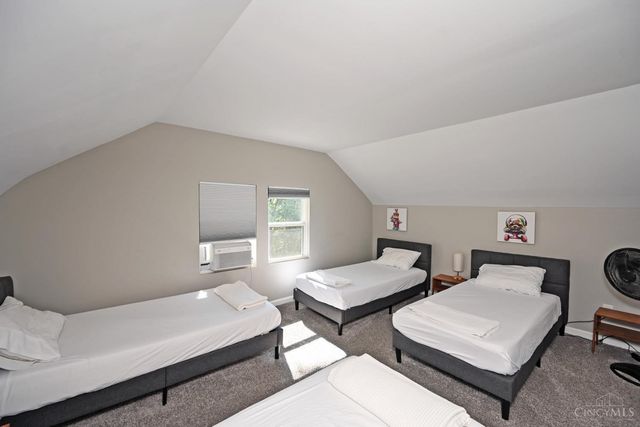 899 Lexington Avenue, Cincinnati, OH 45229