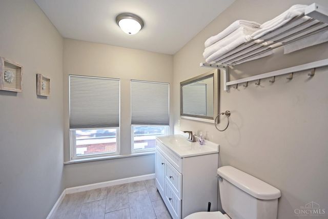 899 Lexington Avenue, Cincinnati, OH 45229