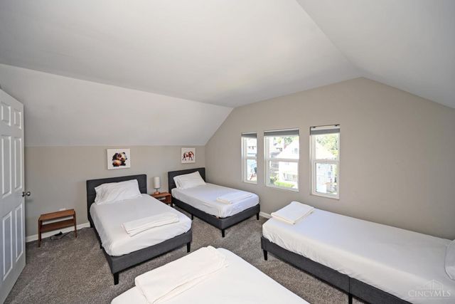 899 Lexington Avenue, Cincinnati, OH 45229