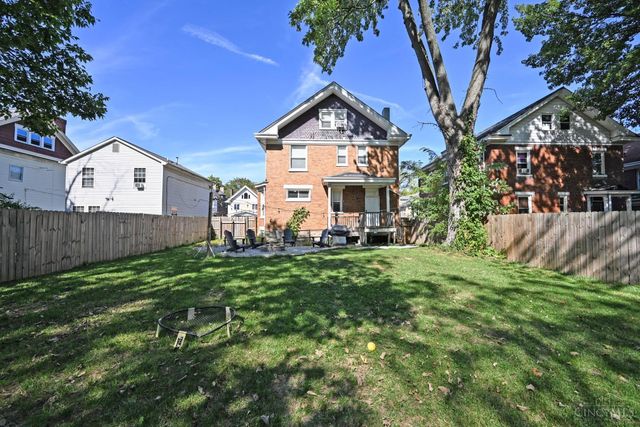 899 Lexington Avenue, Cincinnati, OH 45229