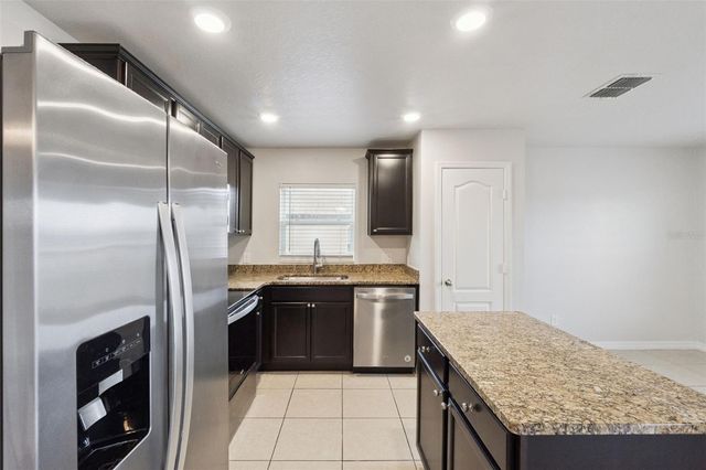 1740 CANAAN LOOP, Dundee, FL 33838