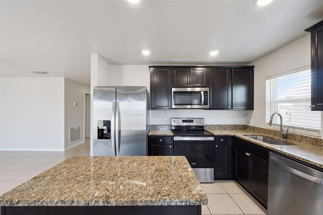 1740 CANAAN LOOP, Dundee, FL 33838