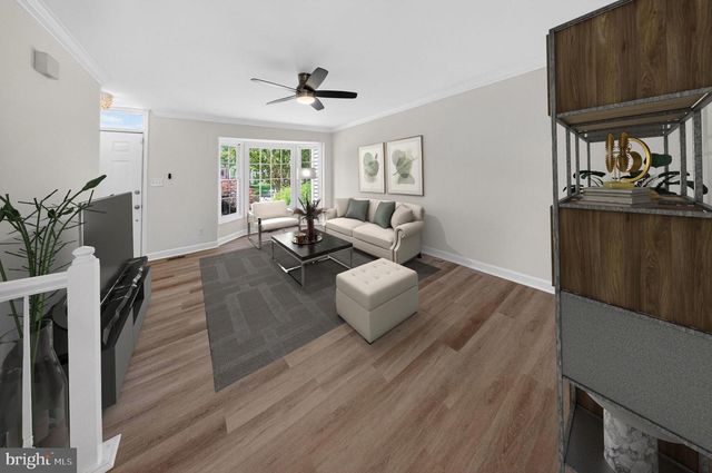 21152 HEDGEROW TER, Ashburn, VA 20147