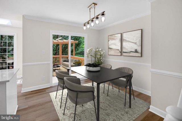 21152 HEDGEROW TER, Ashburn, VA 20147