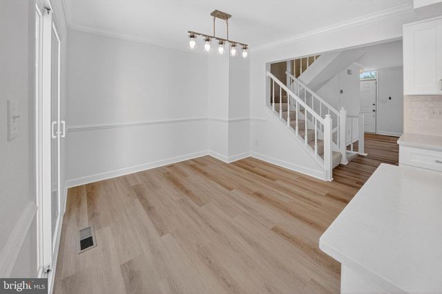 21152 HEDGEROW TER, Ashburn, VA 20147