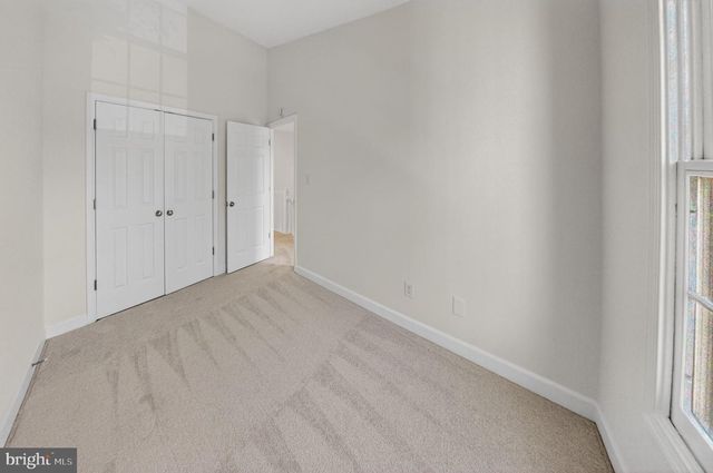 21152 HEDGEROW TER, Ashburn, VA 20147