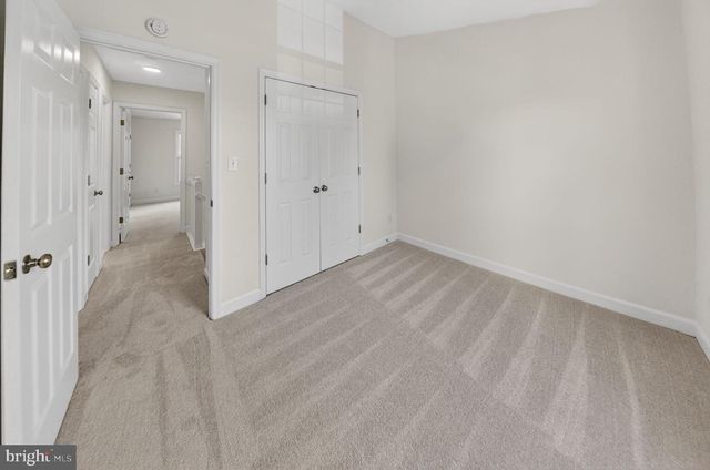 21152 HEDGEROW TER, Ashburn, VA 20147