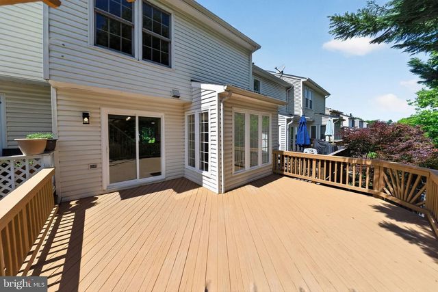 21152 HEDGEROW TER, Ashburn, VA 20147