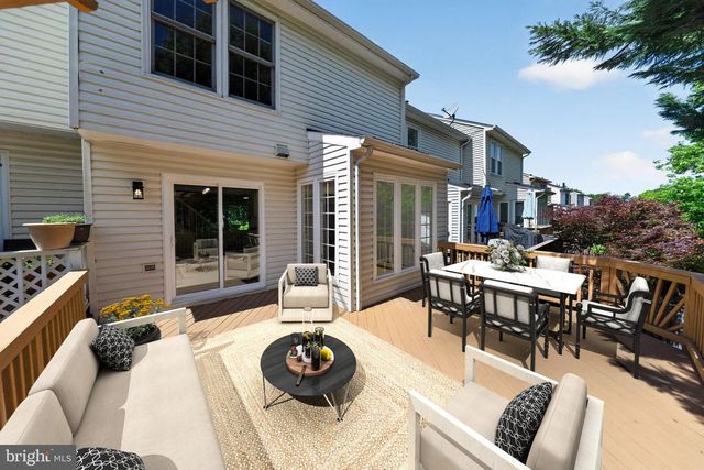 21152 HEDGEROW TER, Ashburn, VA 20147