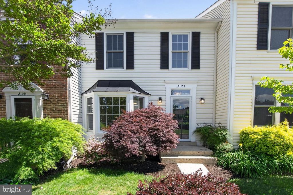 21152 HEDGEROW TER, Ashburn, VA 20147