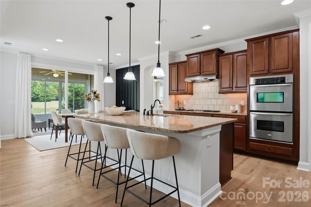 911 Oleander Lane, Waxhaw, NC 28173