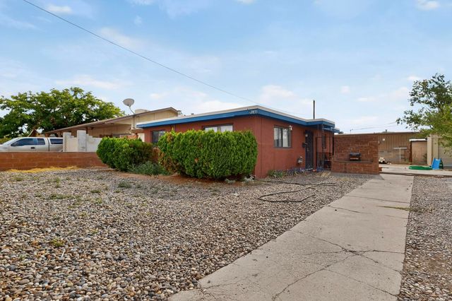 2833 HERMOSA Drive NE, Albuquerque, NM 87110