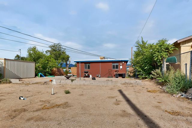 2833 HERMOSA Drive NE, Albuquerque, NM 87110